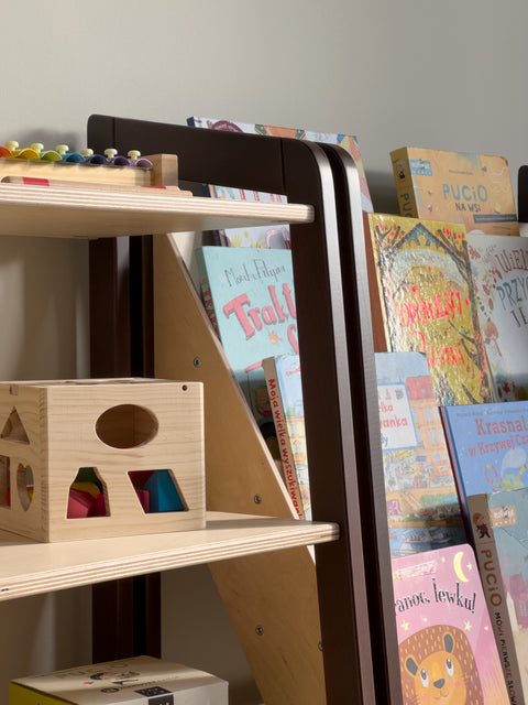 Book Display Nursery Bookcase Walnut Wood — AUREO